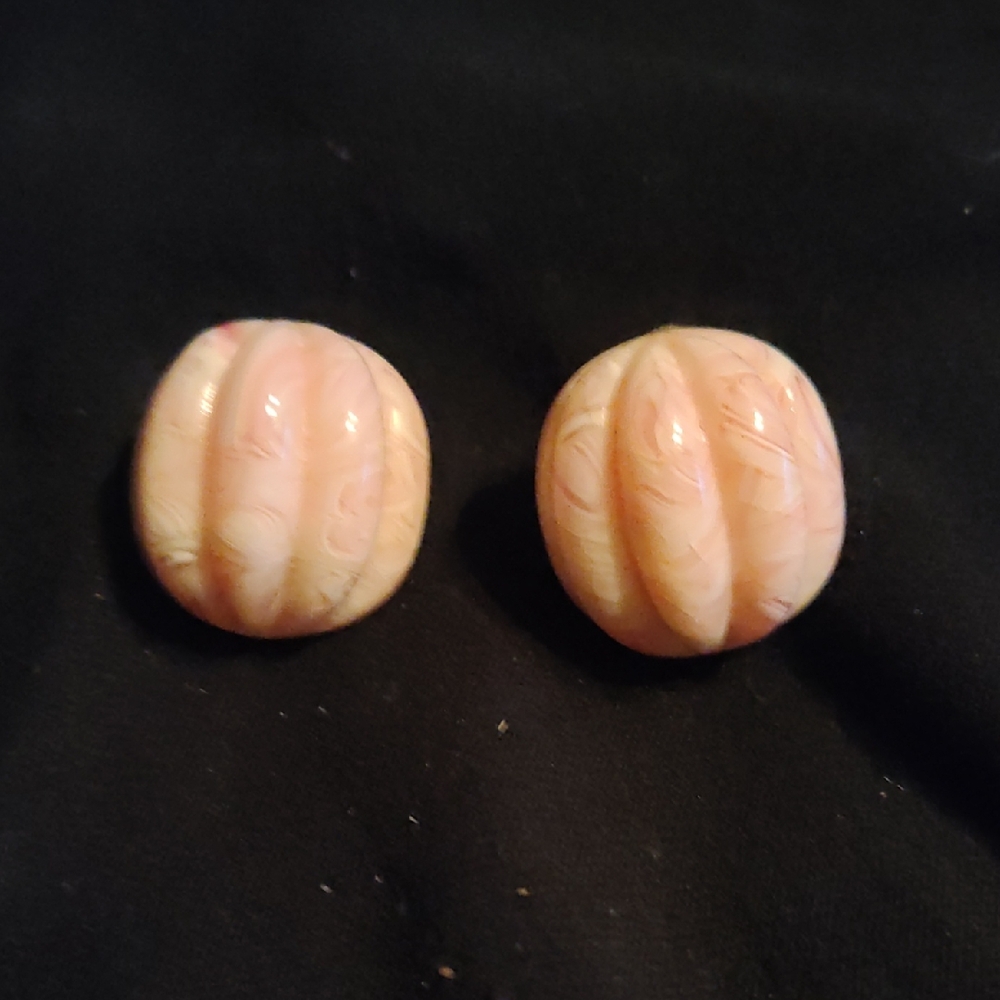 Vintage Swirly Pink Lucite Pierced Earrings